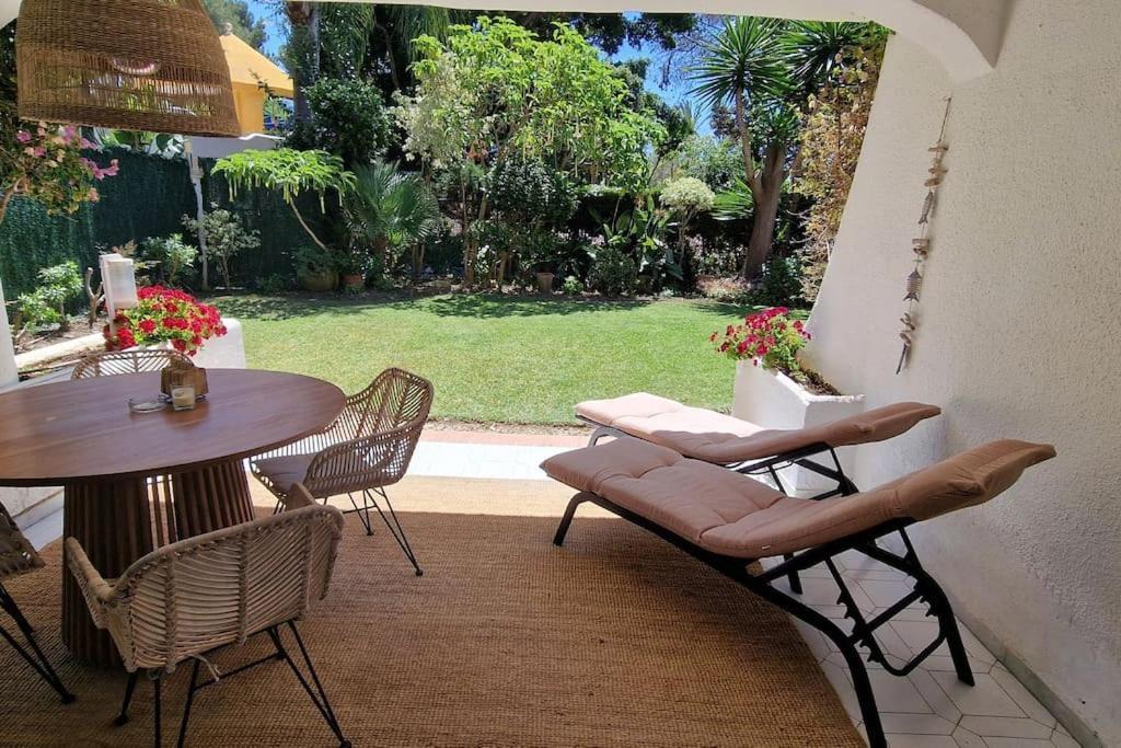 Sitio de Calahonda Luxe Studio Met Ruim Terras, Vlak Aan Zee! מראה חיצוני תמונה